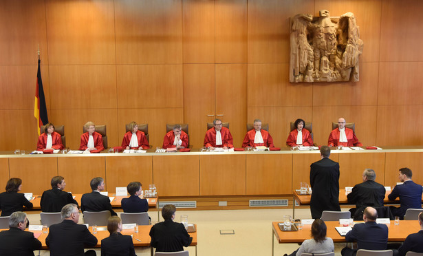 Dostało się niemieckiej sędzi TK. "Prawniczka wierzy w moc listów łańcuszkowych"