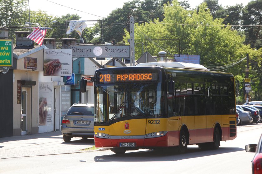 Apel mieszkańców Wawra: Chcemy więcej autobusów 