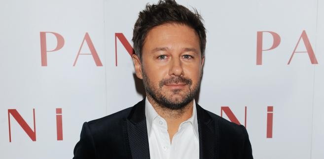 <b>Andrzej Piaseczny</b>
<br>
<br>
W 2002 roku muzyk zainwestował w trzypiętrowy pub Soho w Krakowie. Interes nie powiódł się, po roku Piaseczny sprzedał lokal - podobno stracił na nim około 150 tys zł.