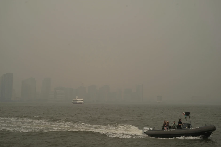 Dim od šumskih požara u Kanadi u Njujorku