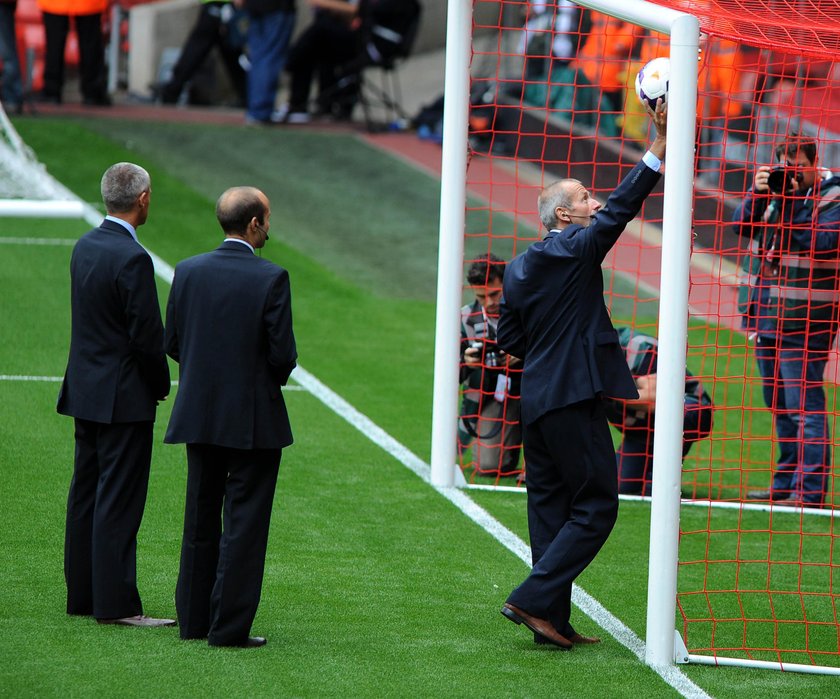 Goal-line podczas EURO 2016. Wybrano system obsługujący tą technologię. To Hawk-Eye