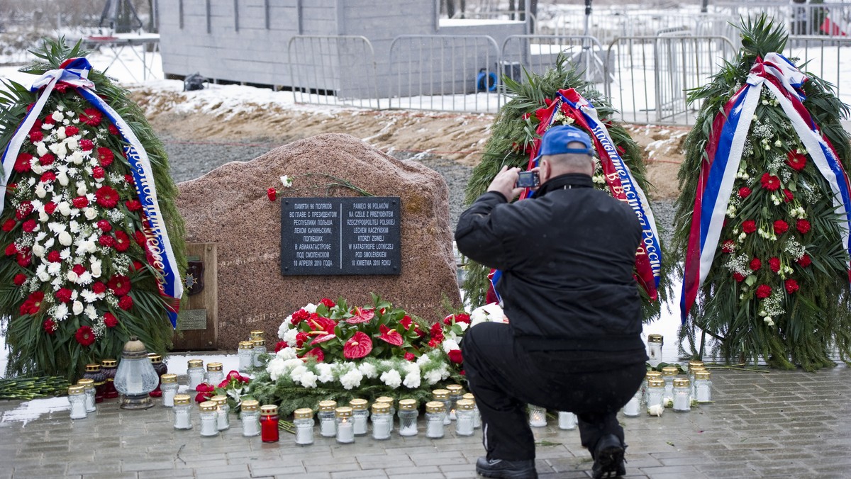 MSZ Rosji oświadczyło, że strona polska została zawczasu poinformowana o konieczności zamiany tablicy na miejscu katastrofy Tu-154M pod Smoleńskiem na nową, w języku rosyjskim i polskim.