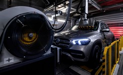 Silnik Diesla i benzynowy znikają na zawsze. Znamy datę i przepisy