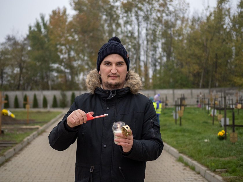 Światełko Pamięci po raz 6. na łódzkim cmentarzu 