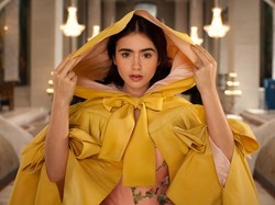 Lily Collins tak sławna jak jej ojciec. No prawie...