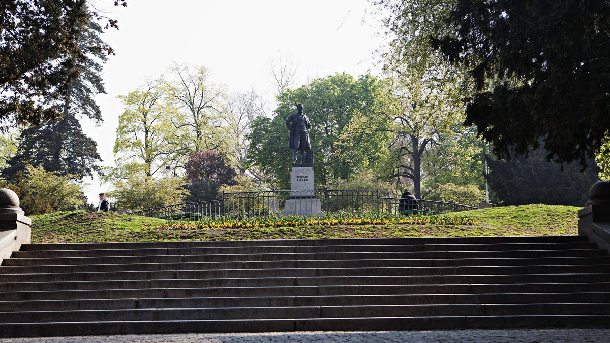 Praga: powstanie aleja Pawła Adamowicza w parku Riegrovy Sady