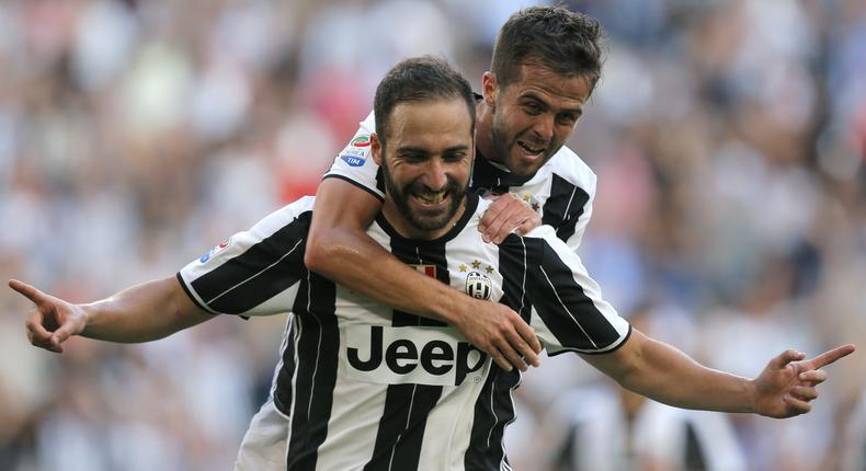 ___5478043___https:______static.pulse.com.gh___webservice___escenic___binary___5478043___2016___9___10___22___higuain-and-pjanic-cropped_1lh5irggkbeqv1ubta5zmkd1gv_2