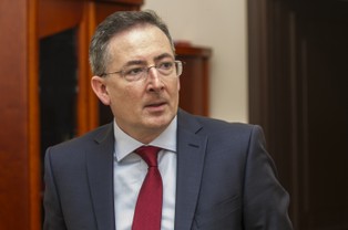 Polityczne spięcie o raport Orlenu. O co Obajtek oskarża Budkę?