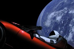 Tesla Falcon Heavy rakieta