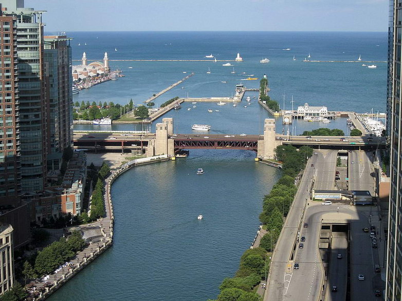 Rzeka Chicago o odwróconym biegu