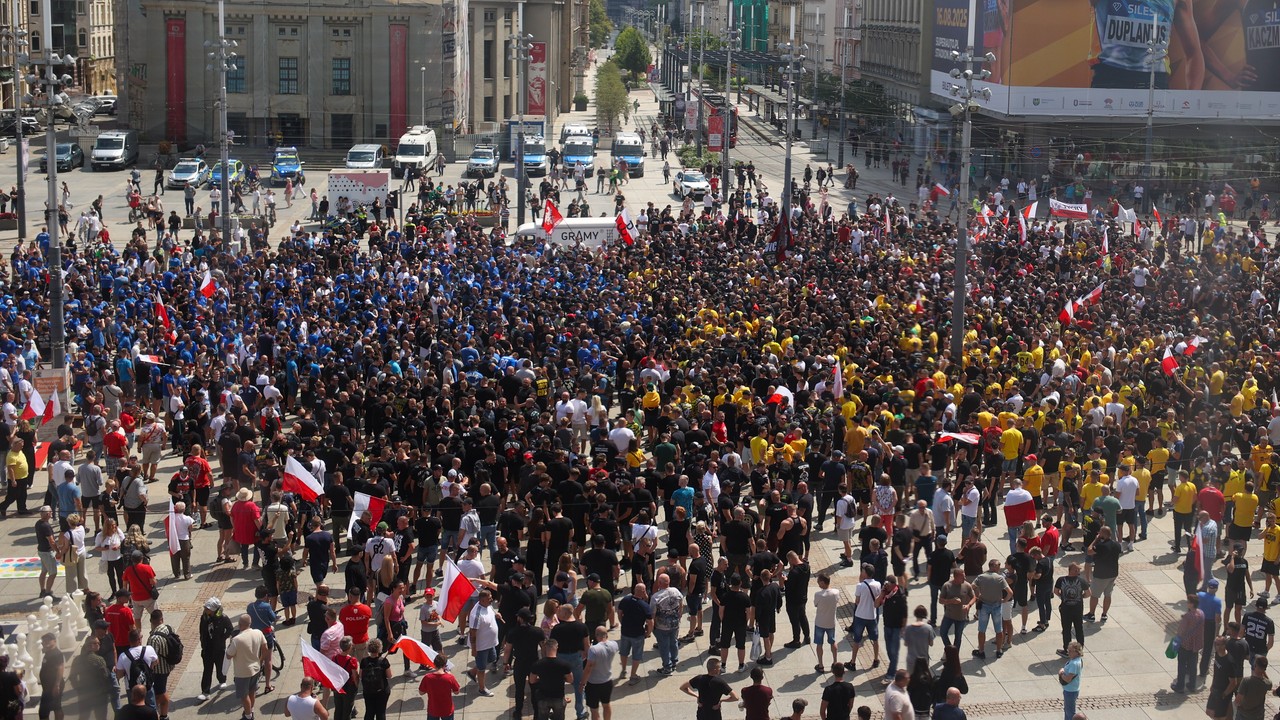 Antyimigranckie protesty w Polsce. Rzecznik rządu zapowiada reakcję służb