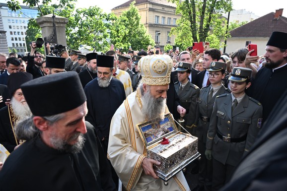 "GDE GOD IDE ČINI MNOGA ČUDA" Iguman sa Svete Gore o najsvetijoj relikviji pravoslavlja koja će danas biti na čelu Spasovdanske litije: Evo zašto je njen dolazak ISTORIJSKI za Srbiju