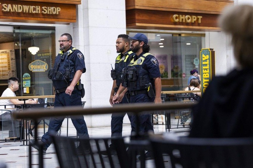 Iako je nasilni kriminal u Vašingtonu najniži u poslednje tri decenije, Tramp je naredio raspoređivanje pripadnika Nacionalne garde, tvrdeći da je kriminal u glavnom gradu Amerike van kontrole | Foto: SHAWN THEW/EPA/Shutterstock