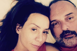 "Dva dana pre MOŽDANOG UDARA ingorisala sam OVAJ SIMPTOM, a onda sam PALA", kada su prijatelji čuli šta joj se dogodilo, poslali su SVEŠTENIKA u bolnicu