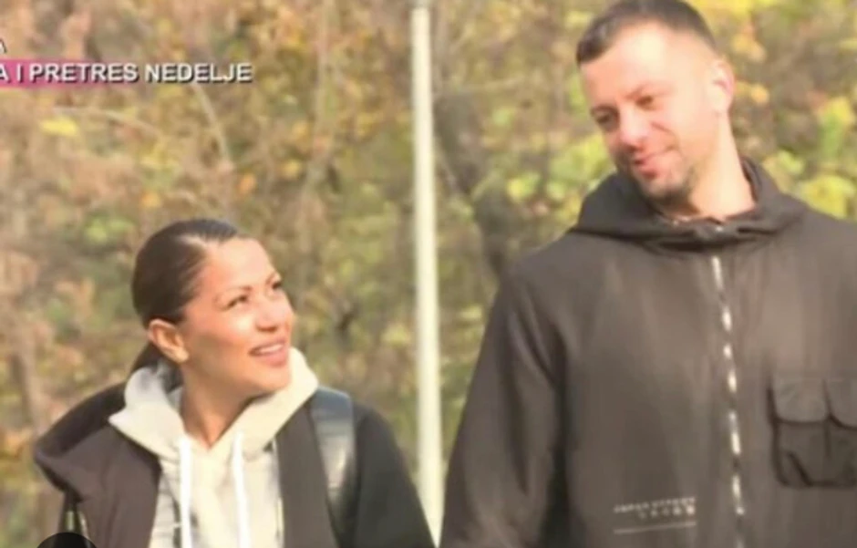 Mina Kostić sa dečkom kojeg je prijavila za maltretiranje