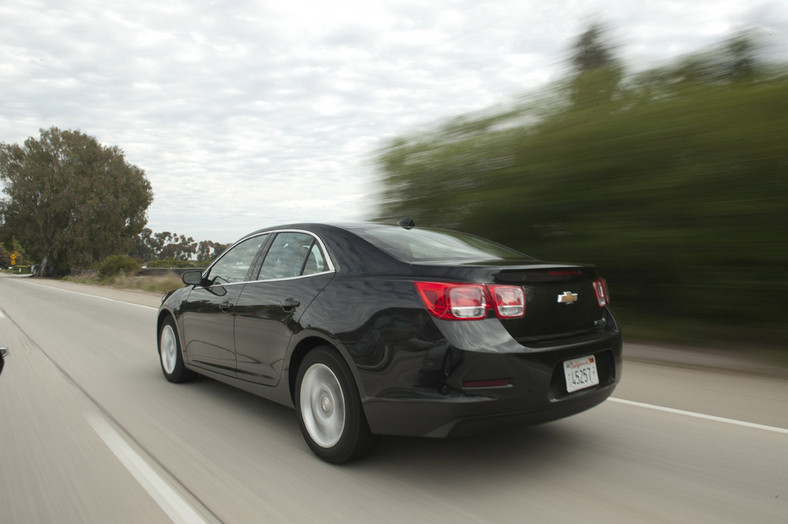 Chevrolet Malibu pod napięciem