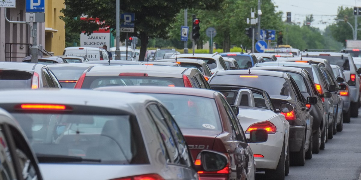 Nie chcesz płacić mandatów i stać w korkach?