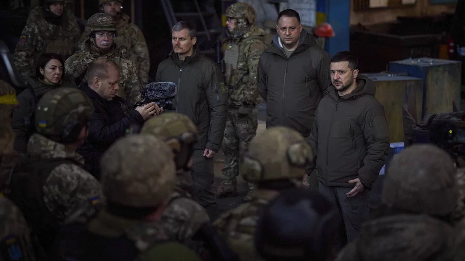 Wołodymyr Zełenski podczas spotkania z żołnierzami w Bachmucie