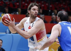 Eurobasket: Hiszpania pierwszym półfinalistą