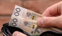 Jest decyzja ws. nowej pensji minimalnej. Podwyżki dla setek tysięcy Polaków