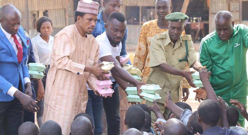 Senator Elisha Abbo spent 2020 New Year's Day with inmates of the Nigerian Correctional Service in Yola, Adamawa. [Facebook/Senator Ishaku Abbo - SIA]