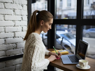 Czy kobiety są dyskryminowane w polityce i w życiu publicznym? Nowy sondaż
