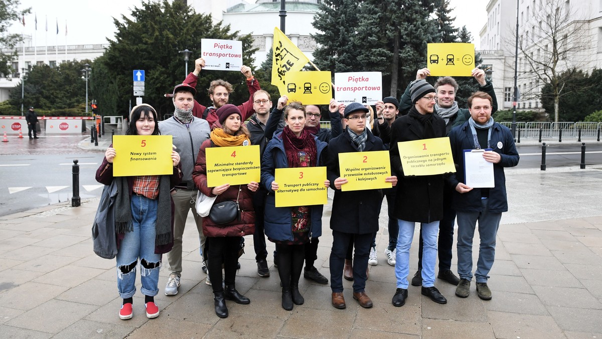 Warszawa: Miasto Jest Nasze musi zapłacić biznesmenowi. Prośba o wsparcie