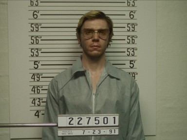 Vannak benne csúsztatások, de a Jeffrey Dahmer-sztori legszörnyűbb részletei valóban megtörténtek