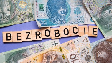 zasilek dla bezrobotnych 2026 wysokosc kto ma prawo waloryzacja