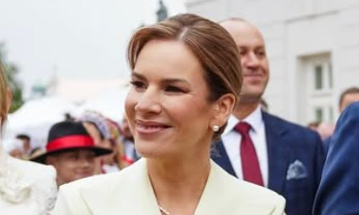 Czy pierwsza dama powinna dostawać pensję? Polacy mówią jasno