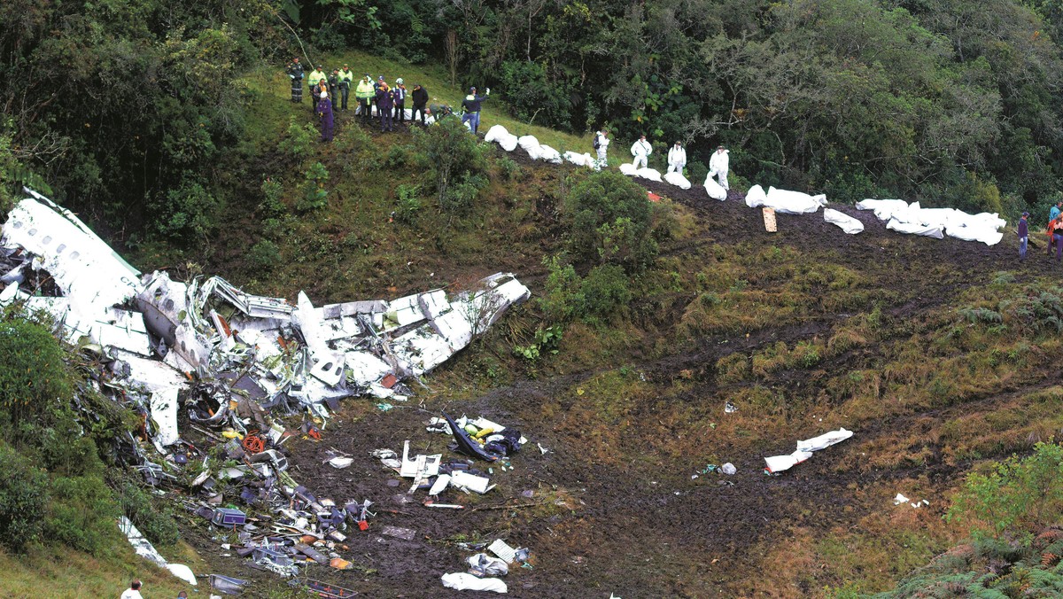 Chapecoense Airplane Crashes in Colombia