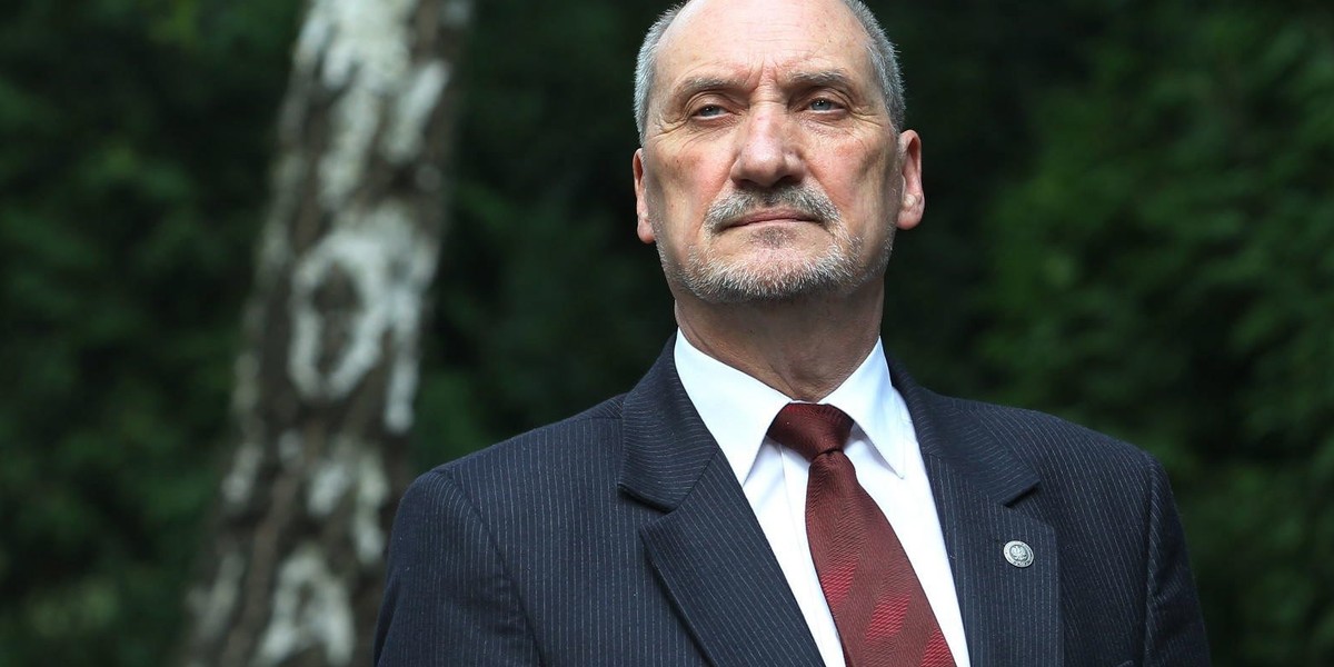 Antoni Macierewicz na Powązkach