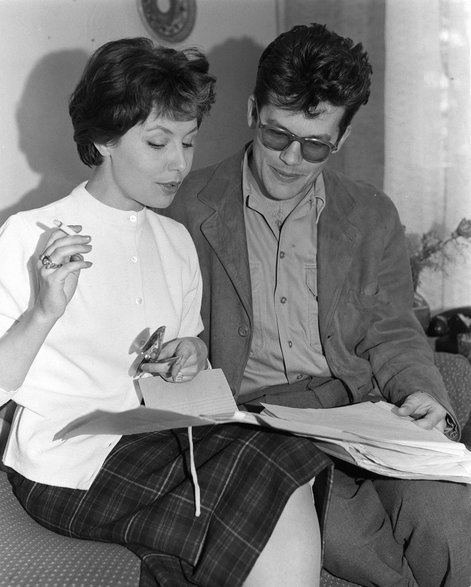 1958 r. Zbigniew Cybulski i Sonia Ziemann na planie filmu Aleksandra Forda wg opowiadania Marka Hłaski "Ósmy dzień tygodnia".