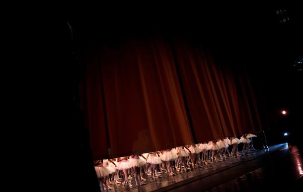 The Wider Image: Financial crisis leaves Rio ballerinas struggling
