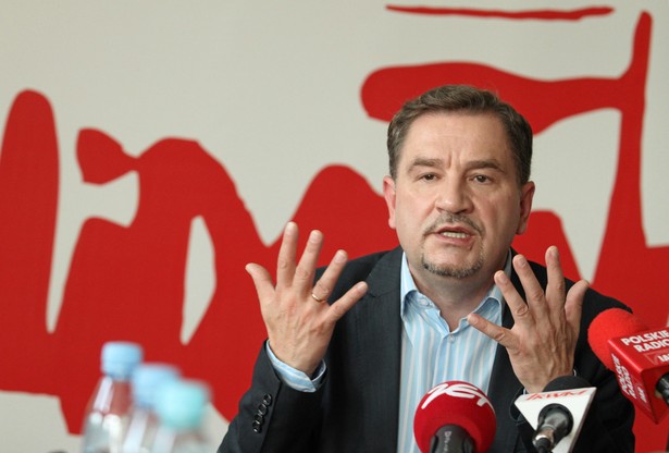 Przewodniczący NSZZ "Solidarność" Piotr Duda w Krakowie podczas konferencji prasowej na temat zbliżającego się ogólnokrajowego referendum