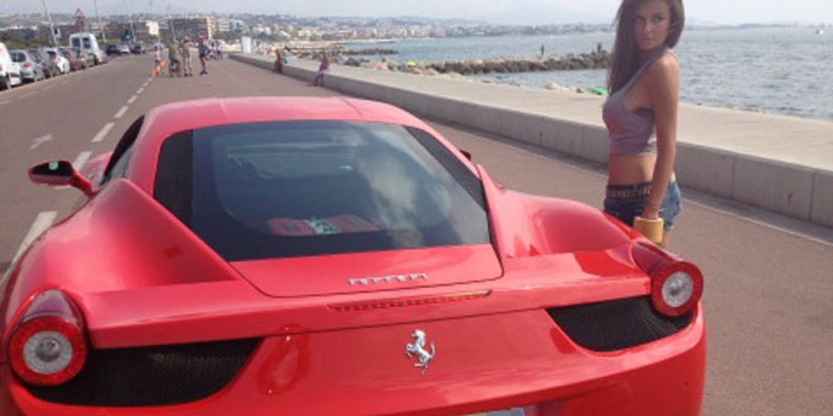 Natalia Siwiec w ferrari