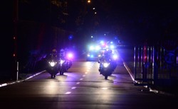 Policjanci ratowali życie mężczyzny w trakcie przejazdu kolumny Trumpa. 37-latek nie miał dokumentów