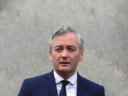 Biedroń o aktualnej sytuacji w związku z pandemią: Rządzący w ogóle sobie nie radzą