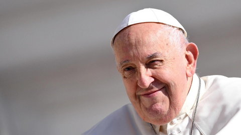 Franciszek przypomina o 10. rocznicy kanonizacji św. Jana Pawła - Vatican News