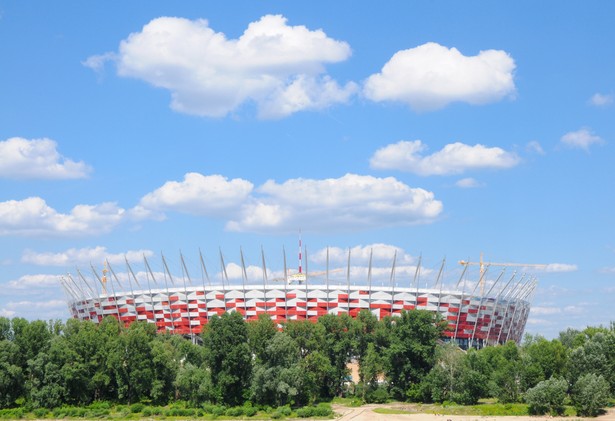 Stadion Narodowy w Warszawie, widok od strony Wisły. Fot. Fotokon / Shutterstock.com