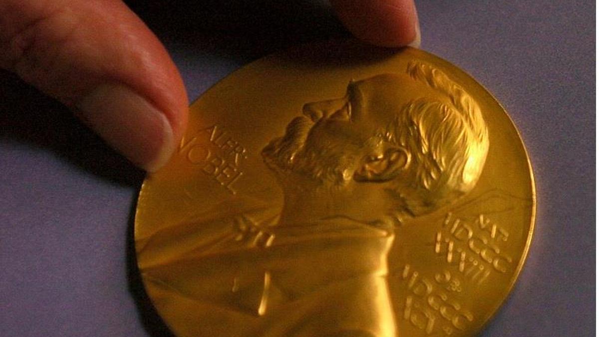 Nagroda Nobla medal Nobel.