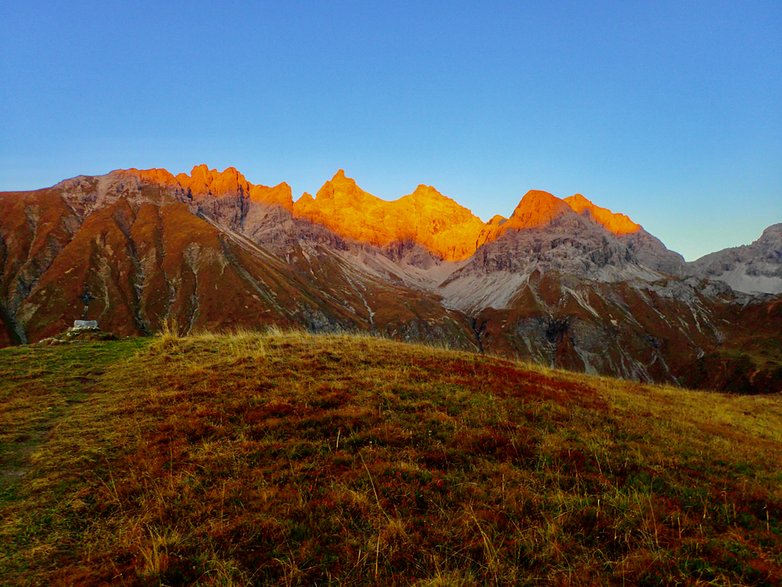 Zachód słońca przy schronisku Kemptner Hütte