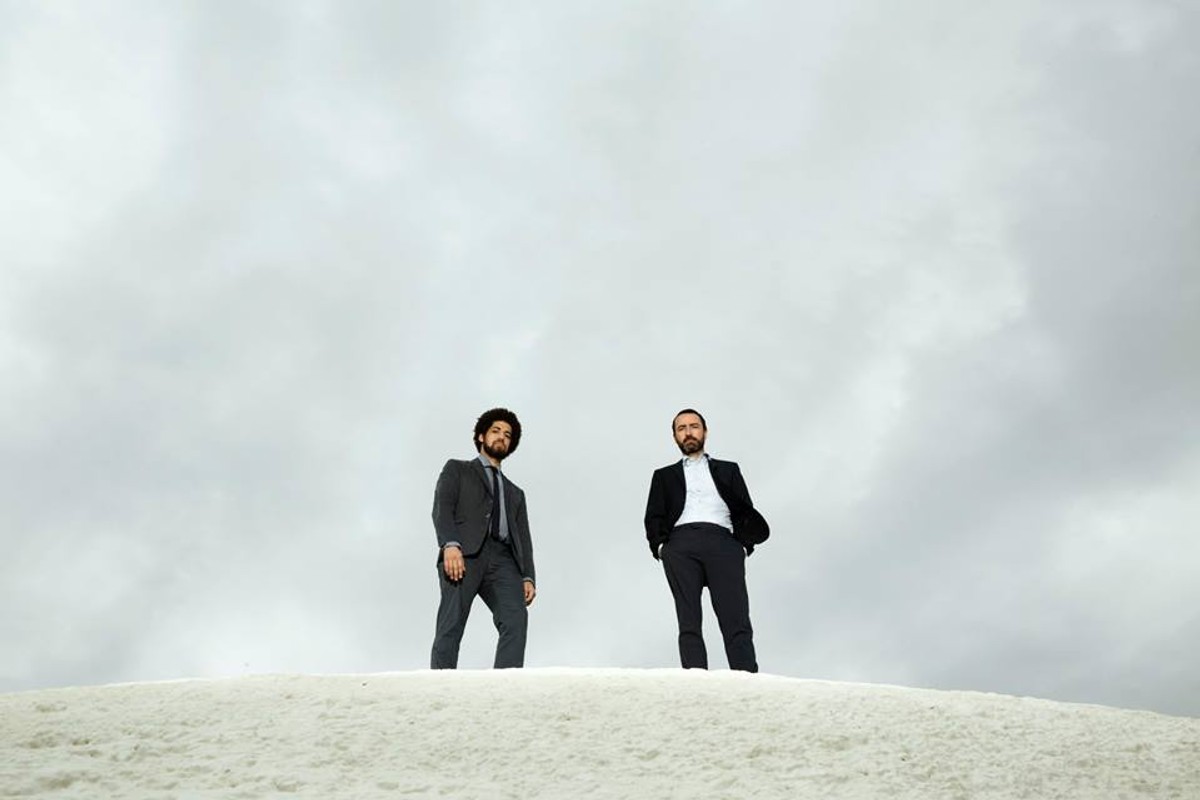 Broken Bells na Księżyc i z powrotem