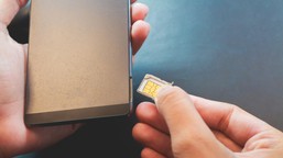 polacy przenoszą numery do play i orange klientow traci plus i t-mobile