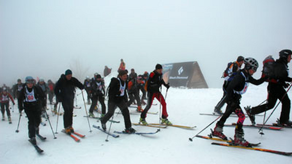 7 marca 2010 w Zawoi w stacji narciarskiej Mosorny Groń odbędzie się V edycja Zawodów Skitourowych o Puchar Polar Sportu należąca do cyklu "Berghaus Cup - Puchar Polski Amatorów w Narciarstwie Wysokogórskim 2010".