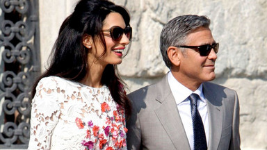 George Clooney i Amal Alamuddin pokazali obrączki