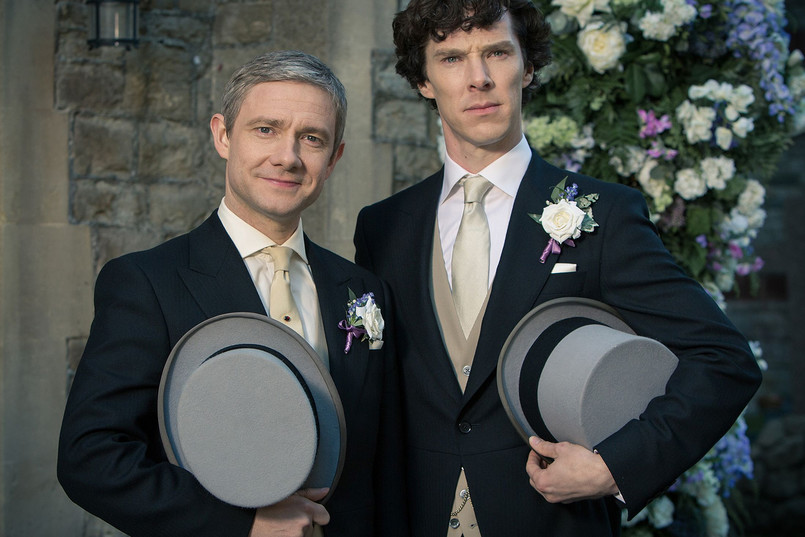 Sherlock nie żyje. Świat Watsona legł w gruzach. Koniec mrożących krew w żyłach przygód, dedukcji i życiowego chaosu. Czas na stabilizację: pracę w zawodzie, małżeństwo, śniadania, obiady i kolacje o wyznaczonej porze. Właśnie w takich okolicznościach zastajemy w trzecim sezonie serialu prawą rękę arcyinteligentnego detektywa. Doktor przepracowuje traumę po stracie przyjaciela z dala od mieszkania przy Baker Street. W nowym otoczeniu i nowym towarzystwie
