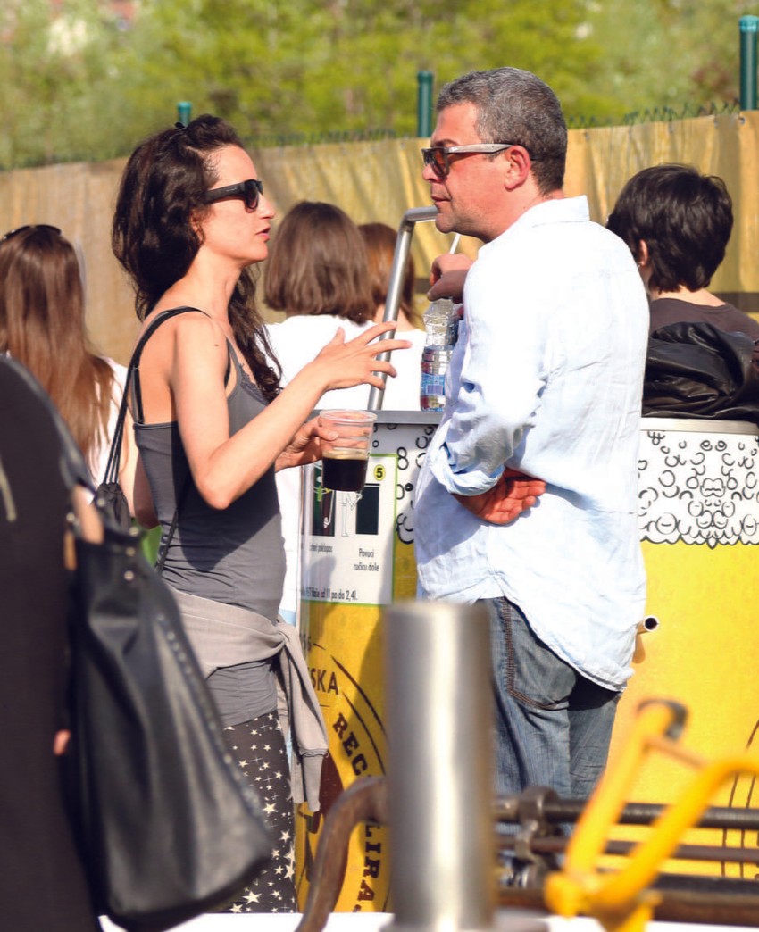 Osveženje: Ona je pila pivo, a on vodu