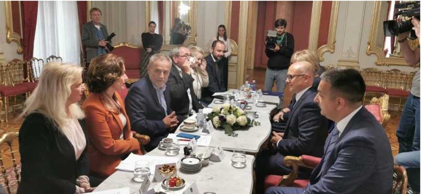 Sa sastanka Miloša Vučevića sa Milanom Bandićem