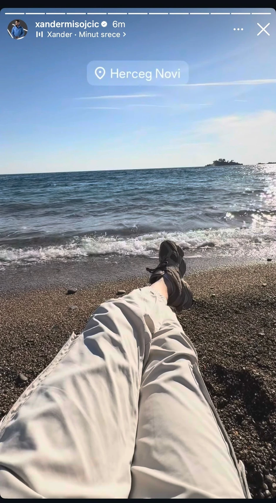 Pevač bacio oko na Anđelu Đuričić: Sada uslikan u Herceg Novom